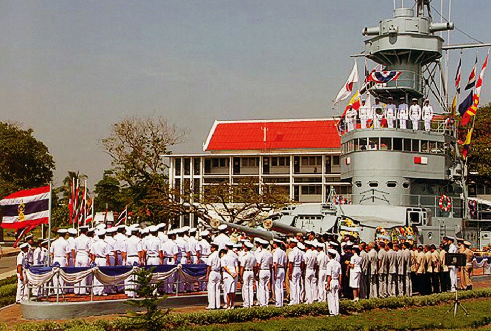 %D0%9C%D0%B5%D0%BC%D0%BE%D1%80%D0%B8%D0%B0%D0%BB_Dhonburi.jpg