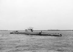 HMS_Trenchant_(P331).jpg
