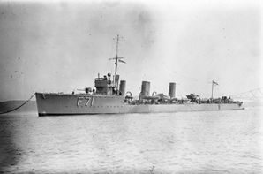 HMS_Taurus_(1917)_IWM_SP_1410.jpg