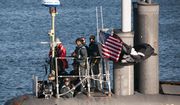us-navy-spy-submarine-is-flying-the-jolly-roger.jpg