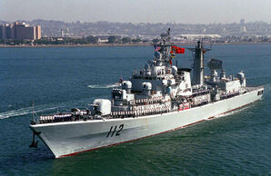 Chinese_destroyer_HARIBING_(DDG_112).jpg