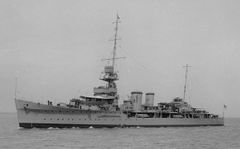 Hms_dunedin_d93.jpg