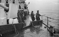 HMS_JAMAICA_дозаправка_с_танкера_(Северная_Атлантика,_сентябрь_1944)_9.jpg