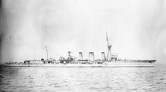 HMS_Caroline_in_1917.jpeg