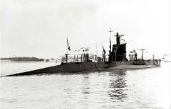 Italian_submarine_H6.jpg