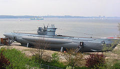 U-995_(1943)_title.jpg