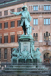 200px-Niels_Juel_statue_Copenhagen.jpg