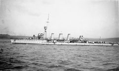 HMS_Aurora_(1913).jpg