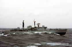 HMS_Birmingham_D86.jpg