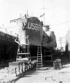 USS_LCI(L)-667.jpg