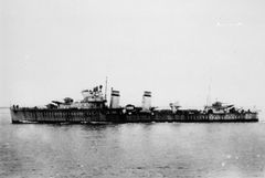 HMS_Greyhound_(H05)_.jpg