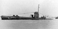 HMS_Umpire_(N82).jpg