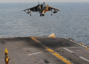AV-8B_Harrier_II_lands_on_USS_Essex_(LHD_2).jpg