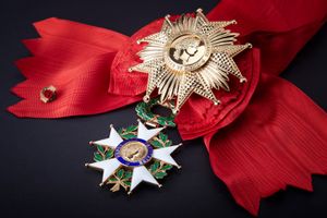 Ordre_national_de_la_Légion_d'honneur.jpg