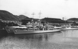 To_sister_ship_USS_CHARLESTON_Balboa_1938.jpg